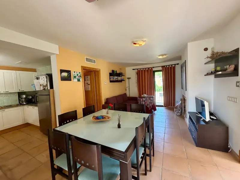 Located in a residential complex in Sant Elm, we find this cozy one-bedroom apartment with a large terrace and sea views. — photo 2