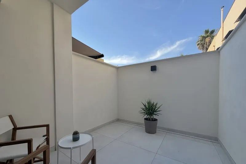 Renovated townhouse with rooftop terrace in Molinar — photo 5