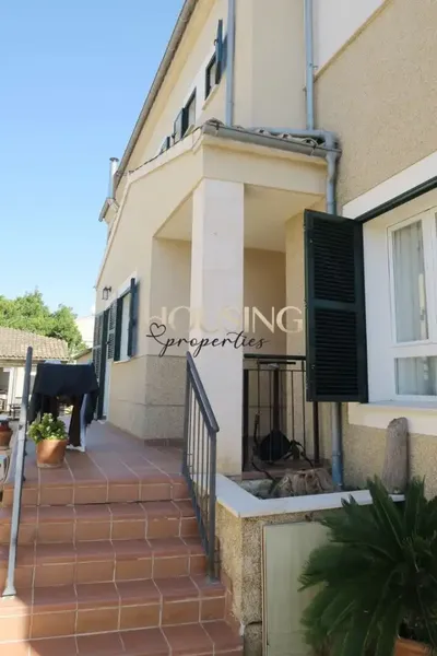 Semi-detached house with garden and garage in Pórtol — photo 4