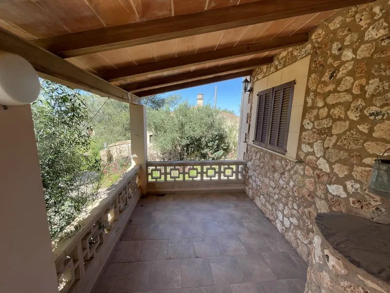 Charming Country House with Panoramic Views and Renovation Potential — photo 9