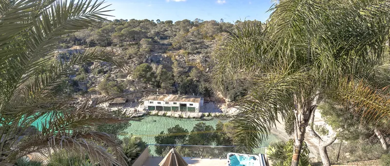 Renovated semi-detached house in Cala Pi with vacation rental license and views of the bay — photo 1