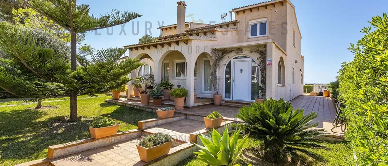 Villa first line in Port Adriano with views of the harbour. — photo 1