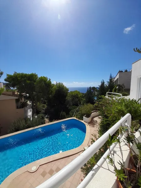Exclusive apartment with sea view — photo 1