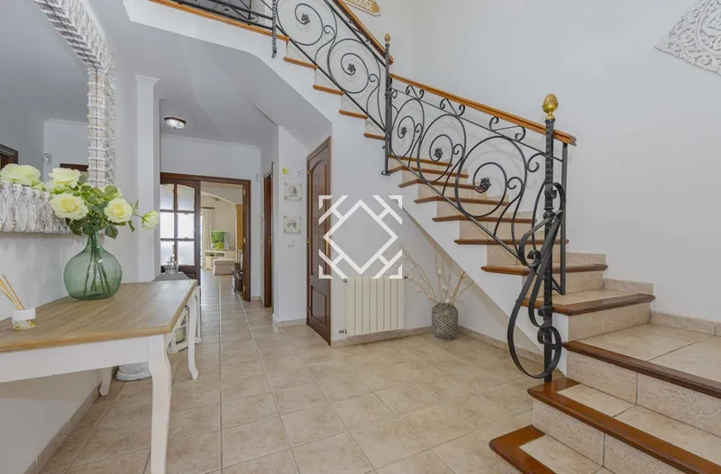 Villa with spectacular views and holiday license in Sa Marina, Alcudia - Unique Opportunity — photo 4