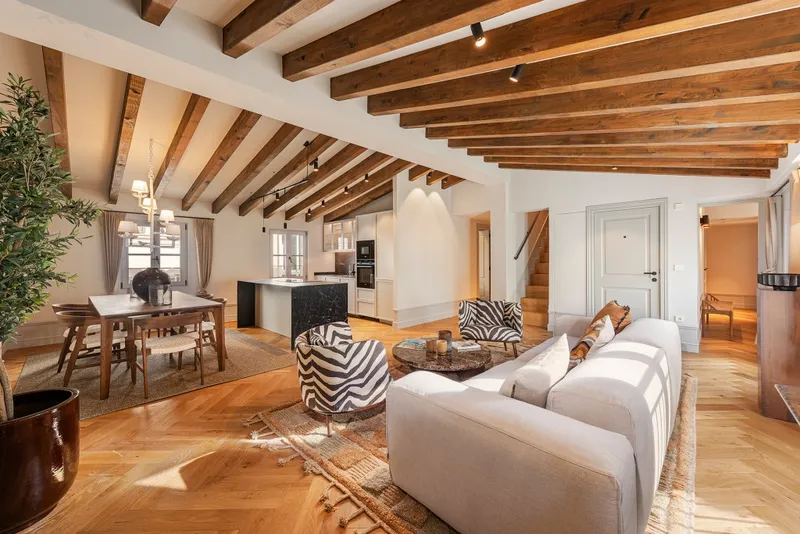 Top quality apartment for sale in Palma Casco Antiguo with private terrace and sunny terraces — photo 1