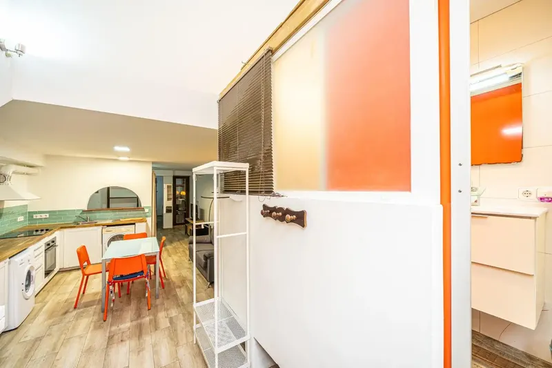 Reformed loft apartment in the exclusive La Calatrava area, in the heart of Palma's old town — photo 10