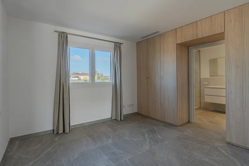 New construction villa — photo 11