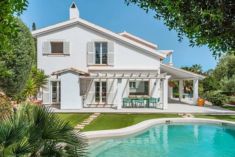 Mediterranean family villa in a sought-after residential area — photo 2