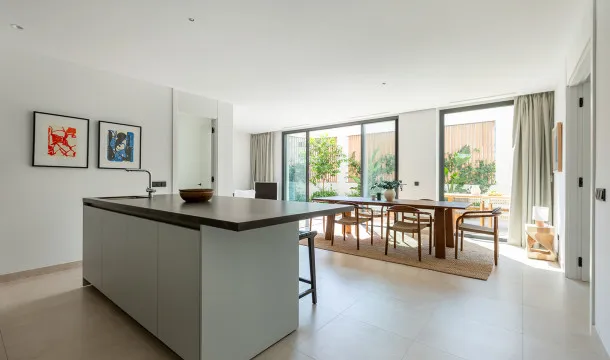 Elegant apartment with terrace near Bellver Park in Palma — photo 9