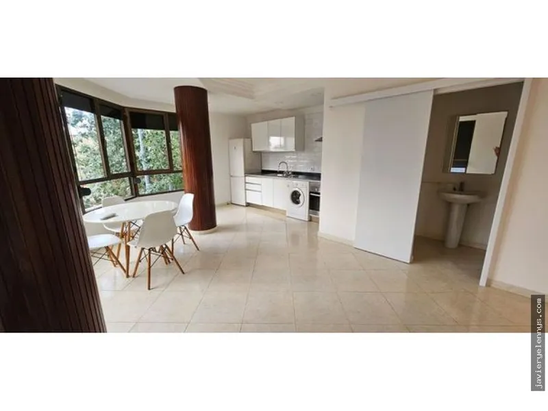 Flat for rent on Calle de Don Joan d'Àustria — photo 5