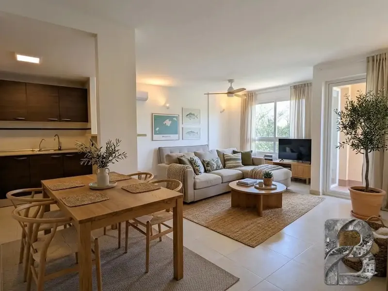 In the most serene heart of Mallorca's southeast coast, this elegant unfurnished apartment in Cala Llombards offers a way of living — photo 1