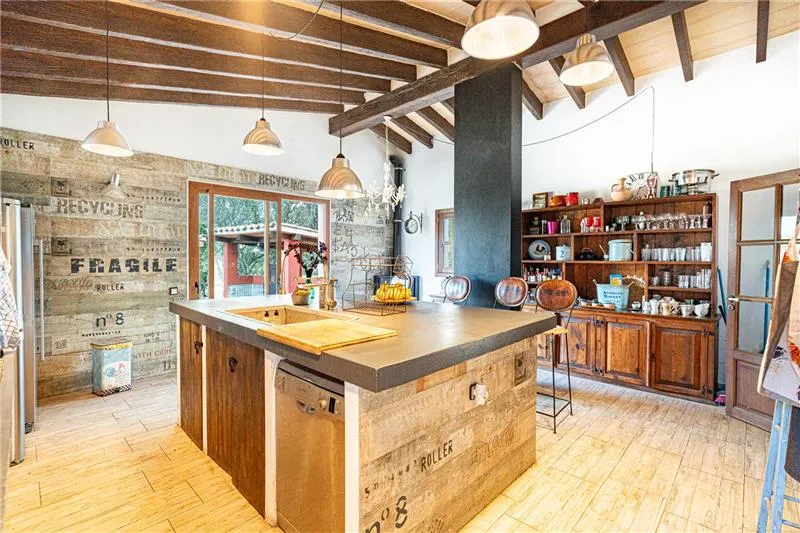 Rustic finca on a plot of approx. 22,000 m² with swimming pool. — photo 12