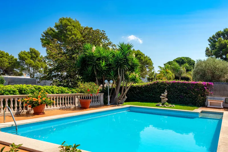 Charming Mediterranean villa with generous outdoor area — photo 3