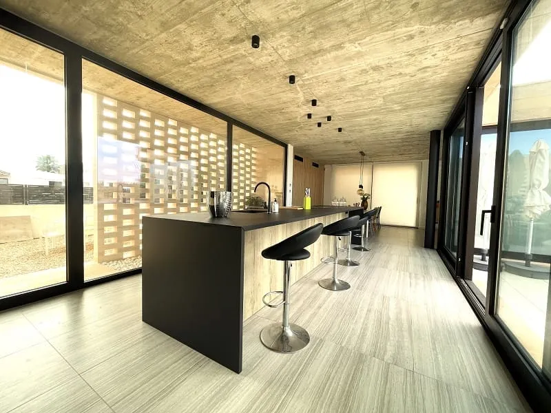 New luxury chalet — photo 3