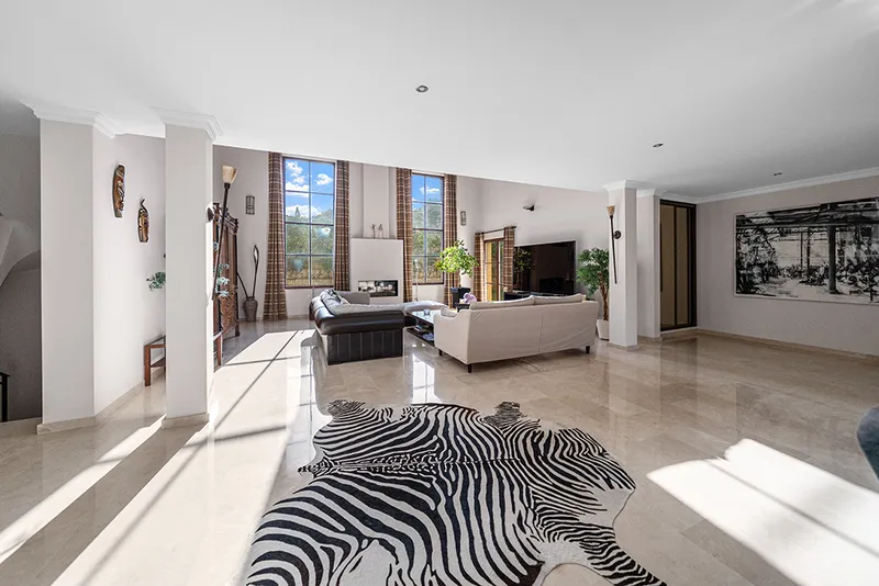 Elegant luxury villa in an exclusive location in Nova Santa Ponsa Mas — photo 9