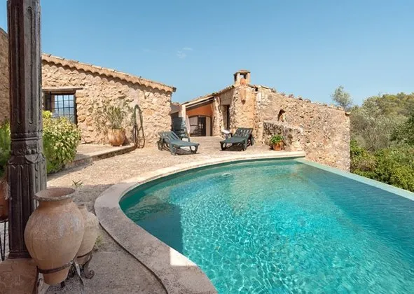 Detached house in Santa Eugenia — photo 1