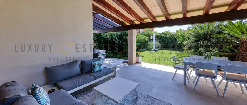 Renovated bungalow in Santa Ponsa with a private garden in southwestern Mallorca — photo 6