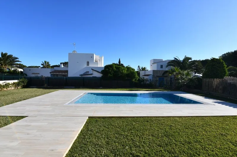 New and modern villa with beautiful sea views in Cala D'Or — photo 6