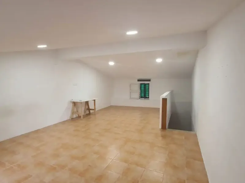 Private sale, no agencies please. 3-storey house fully renovated in the heart of Montuiri. Ground floor — photo 2