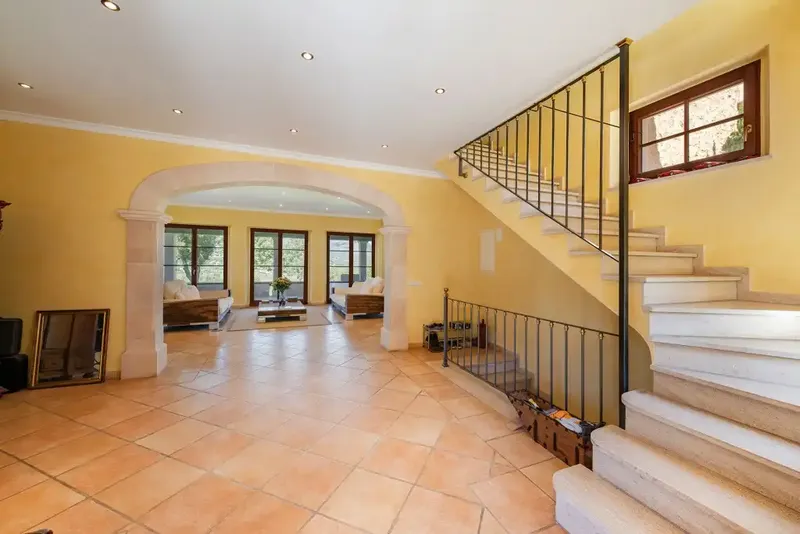 This wonderful luxury house occupies a plot of about 17,535 m2 and is offered for sale in one of the most prominent areas of northern Mallorca — photo 12