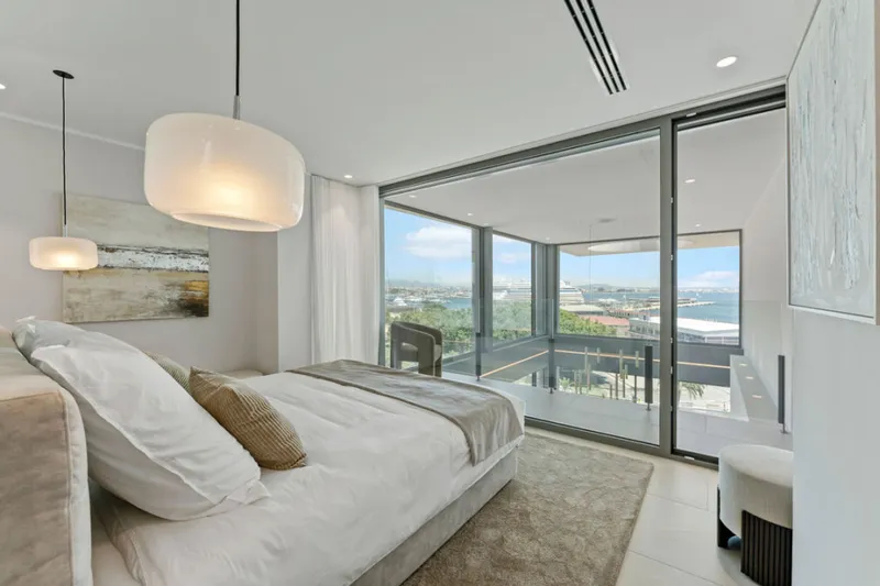 Spectacular Duplex Penthouse with Panoramic Views of Palma's Harbor, Cathedral, Sea and Mountains - Living Area (15475) — photo 11