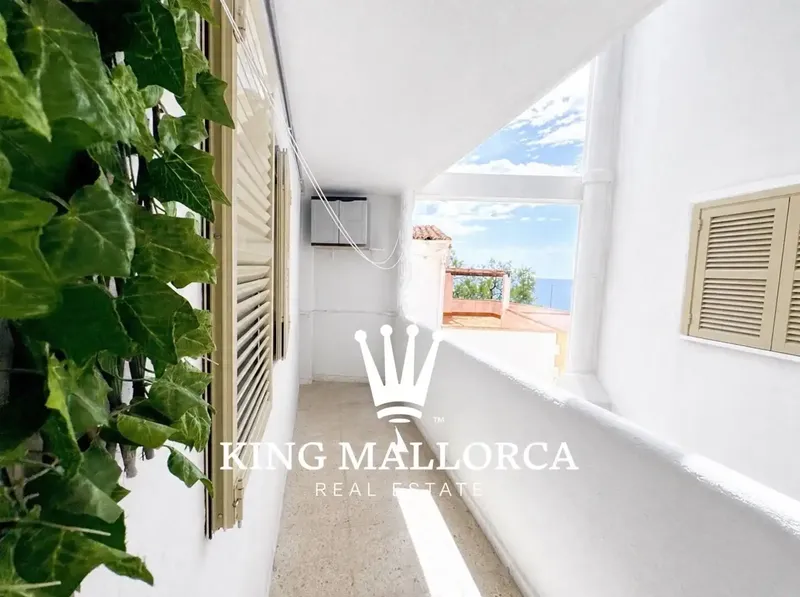 Seafront Apartment with 4 Bedrooms, 1 Bathroom (Possibility of 2), Terrace, Rooftop, 123 m² – Sa Ràpita, Mallorca — photo 5