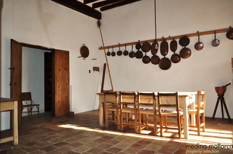 Important Mallorcan estate a few km from Palma — photo 10