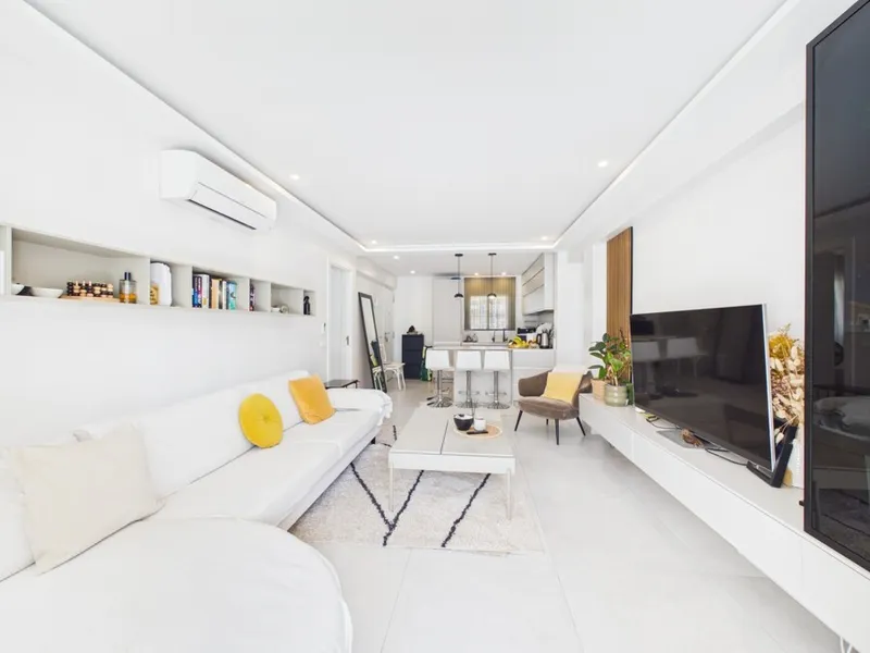 Three-Bedroom Apartment with Parking in Palmanova - Available from September — photo 5
