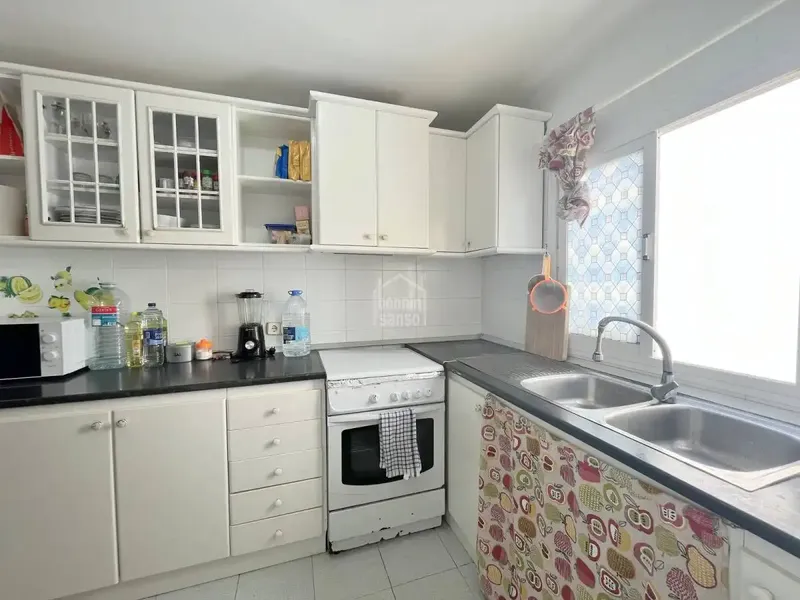 Sunny apartment on the second floor, located in the heart of Cala Millor, just two minutes from the beautiful beach. The area offers all — photo 6
