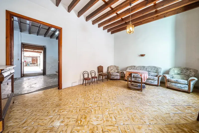 Urban house located on the main street of Campos, in one of the most consolidated areas of the urban center, managed by GestPropiedad — photo 3