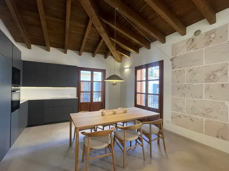 Ultra-luxury penthouse with private terrace, elevator, and parking. 3 bedrooms, 3 bathrooms. — photo 3
