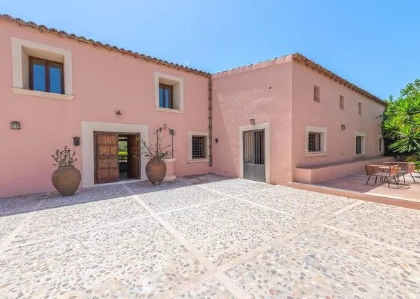 Estate in Santa Eugenia — photo 1