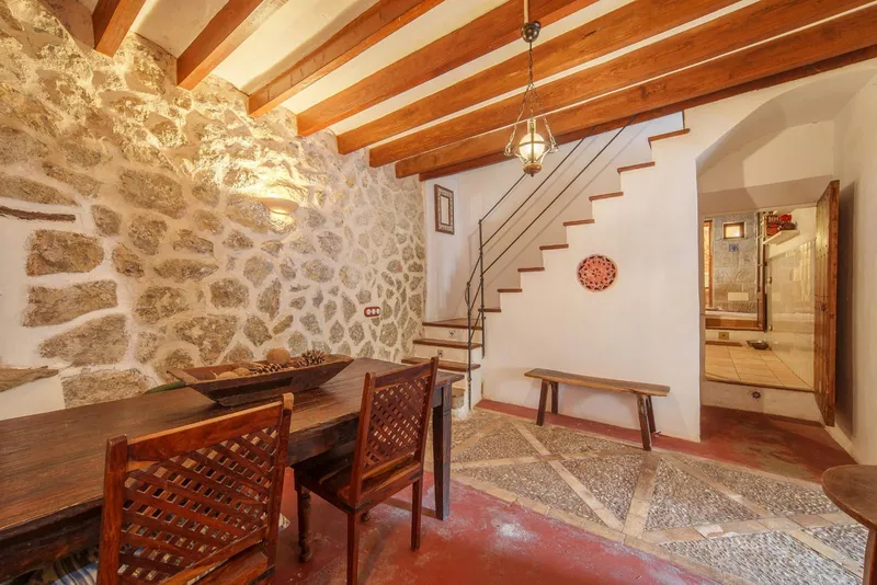 Cozy 204 m2 house with garden in Esporles — photo 8