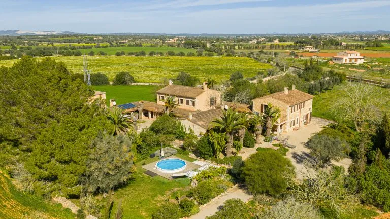 Rustikale Finca mit Grundstück und eigenem Weinberg nahe Campos, Es Trenc — photo 1