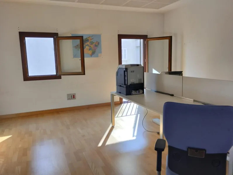 Office — photo 1