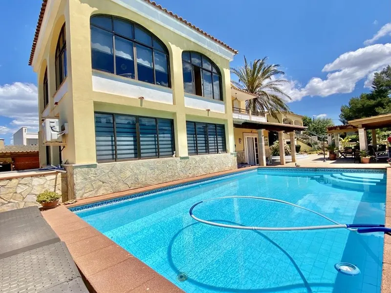 Villa in Cala Blava, Province of Balearic Islands — photo 1
