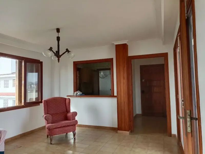 A 200 m de la playa de Alcudia, se vende este ático de 103 m2, con vista al mar. Con una terraza de 40 m2. Cocina independiente con coladuri — photo 8