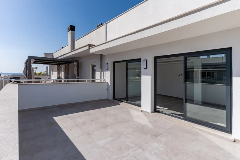 Unique Townhouse with Private Garage, Lift and Sea View in Portixol — photo 1