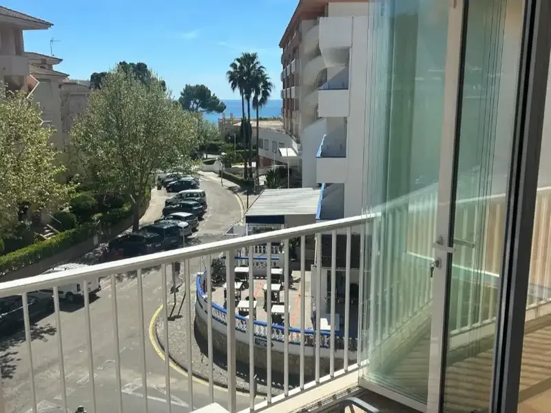 Beautiful apartment for sale with sea views, located on the idyllic Canyamel beach. It has 45 m2 of surface area and west orientation. — photo 3