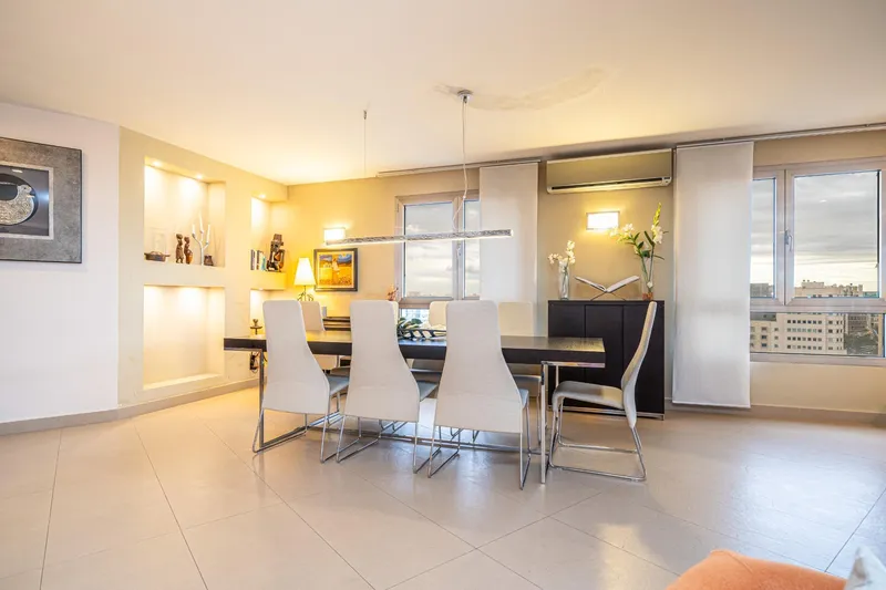 Spectacular flat with lift and parking in the centre of Palma – Avenidas area — photo 7