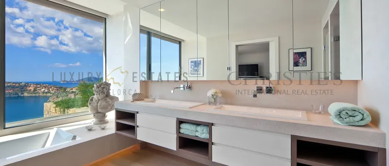 Designer villa in Puerto de Andratx with fantastic sea views in Cala Llamp — photo 9