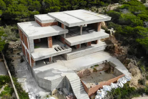 Cala Ratjada, dream-location villa with gigantic sea views, shell construction for individual finishing — photo 3