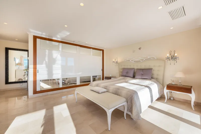 Villa for sale with panoramic sea views in Costa de la Calma — photo 12