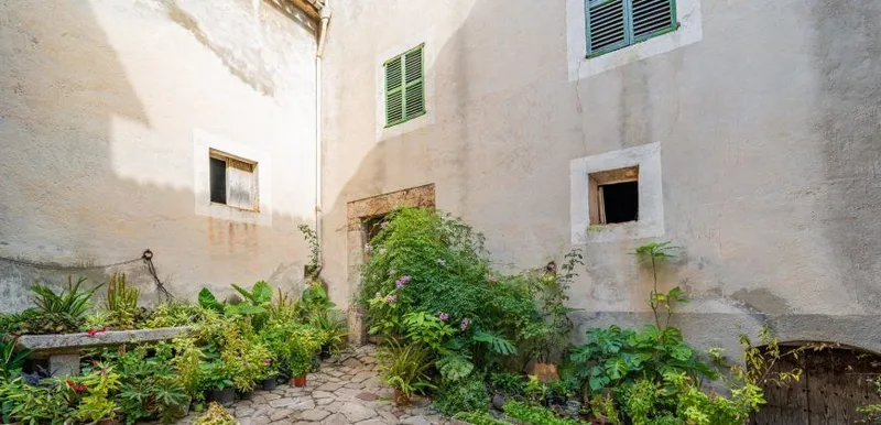 Historic estate with defense tower and 311 hectares with sea views near Estellencs — photo 12