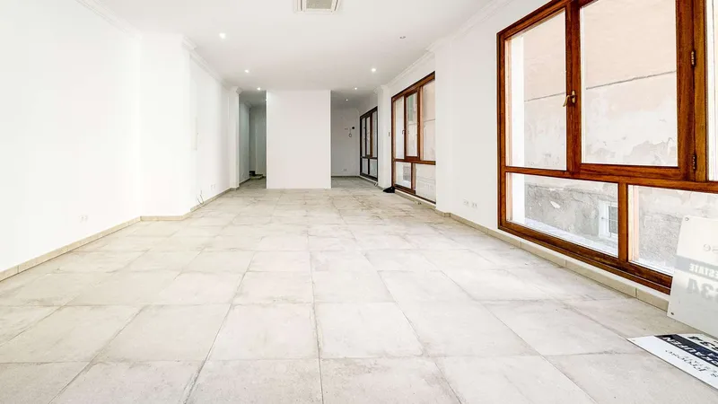 Top commercial premises in the center of Felanitx directly at the town hall — photo 10