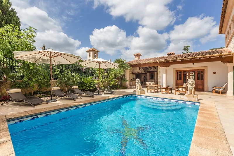 Grand Mediterranean estate in the picturesque village center — photo 1