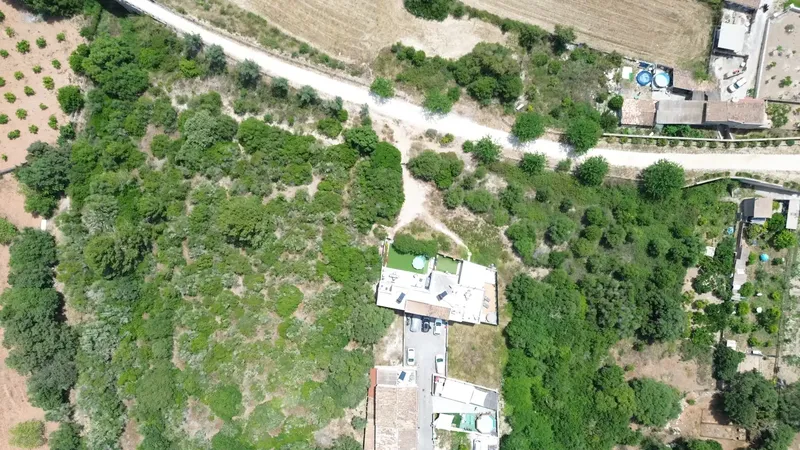 Presentamos esta atractiva propiedad de obra nueva en Son Servera, compuesta por dos viviendas pareadas con entradas independientes, constru — photo 4