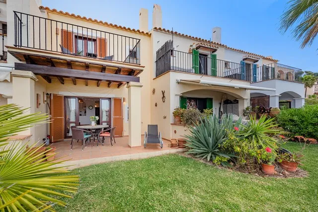 Sea view town house for sale near the beach in Cala Murada, East Mallorca — photo 2
