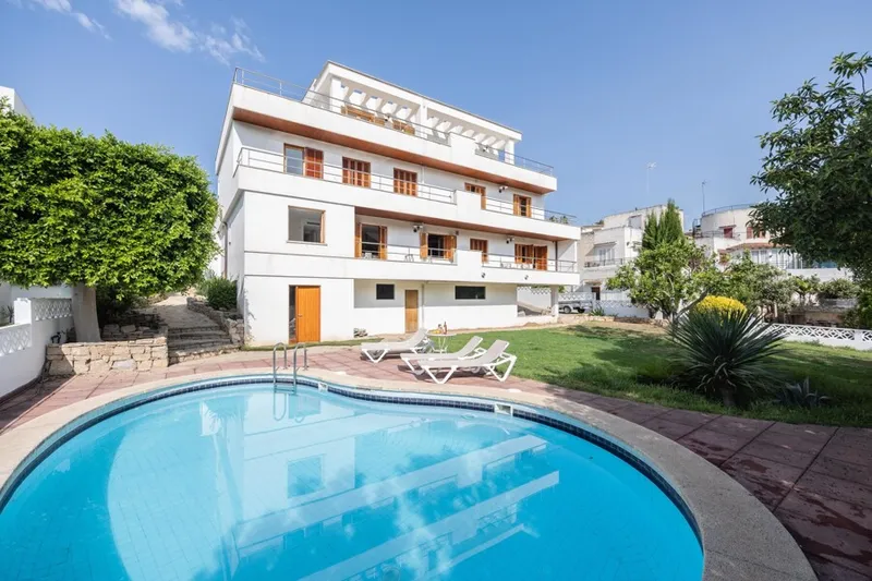 Refurbished Duplex Penthouse with Communal Swimming Pool in Bonanova — photo 2
