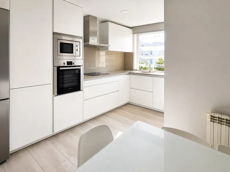 Ref. 1889; Beautiful 4-bedroom flat with terrace with sea views and parking space in Palma, for rent — photo 6
